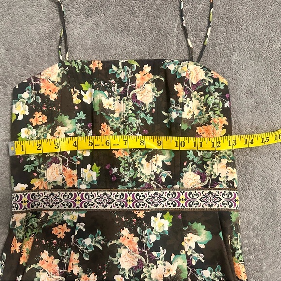 Alice + Olivia Florence Gown - Picture 12 of 16